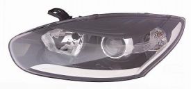 LHD Headlight Renault Megane 2014-2015 Right With Daylight Black Background